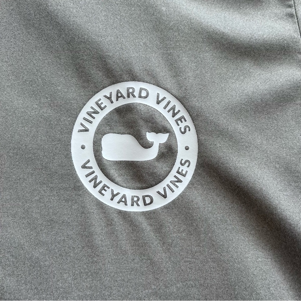 Vineyard Vines | Grey Performance Circle Logo Lon… - image 3